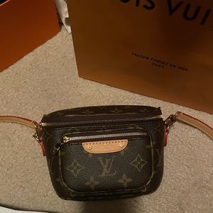 Louis Vuitton Mini bum bag